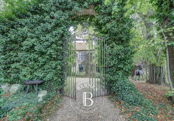 Saint-Nom-la-Bretèche, Maison 6 Chambres -  550 m² à vendre