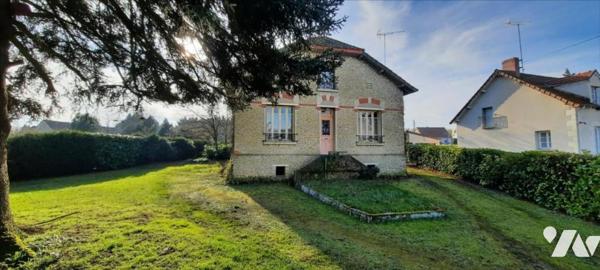 Ravissante Meulière à rafraîchir à Ecueillé (36240)