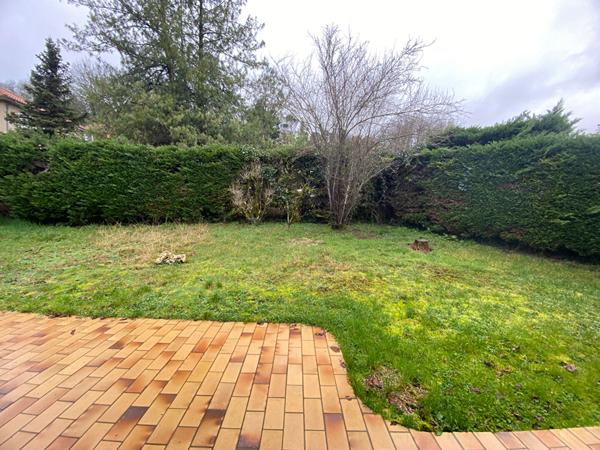 Maison de plain-pied en ville sur Périgueux - 4 chambres-