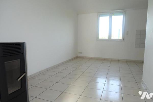 MAISON D'HABITATION LOCATIVE ENTIEREMENT RESTAUREE EN 2007.