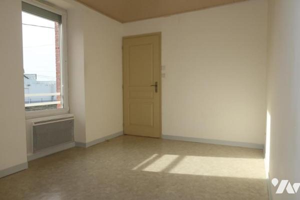 MAISON D'HABITATION LOCATIVE ENTIEREMENT RESTAUREE EN 2007.