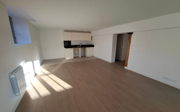 Appartement à louer    4 pièces • 90,26 m2 Compiègne