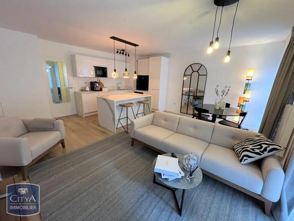 Appartement à louer 3 pièces 71.18m² Lille (59000)