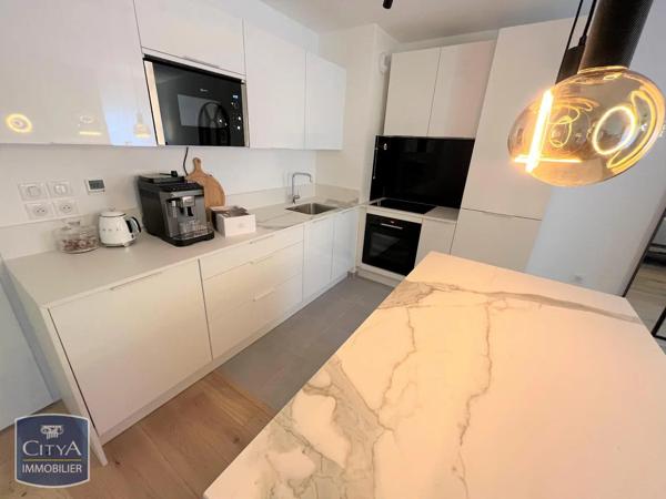 Appartement à louer 3 pièces 71.18m² Lille (59000)