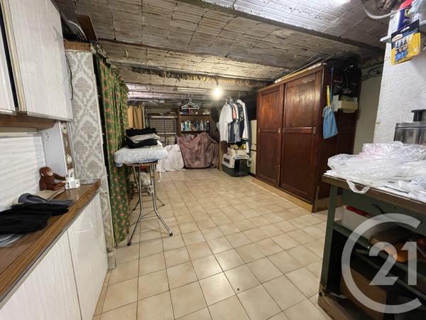 Maison à vendre  4 pièces - 120 m 2   MARSEILLE  - 13015