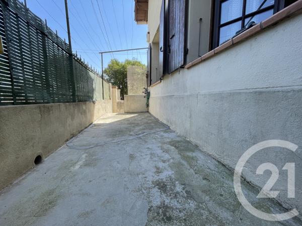 Maison à vendre  4 pièces - 120 m 2   MARSEILLE  - 13015