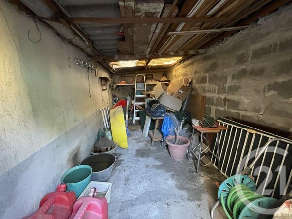Maison à vendre  4 pièces - 120 m 2   MARSEILLE  - 13015