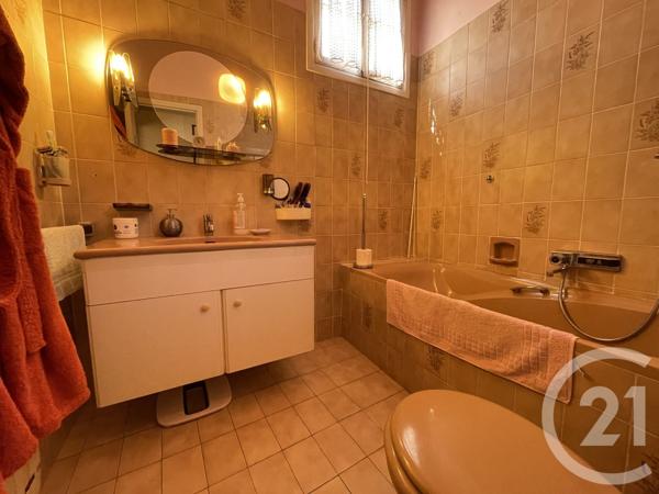 Maison à vendre  4 pièces - 120 m 2   MARSEILLE  - 13015