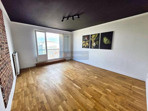 Vente                                                      Appartement
                        
                     2 pièces                      47 m2                     à Brest