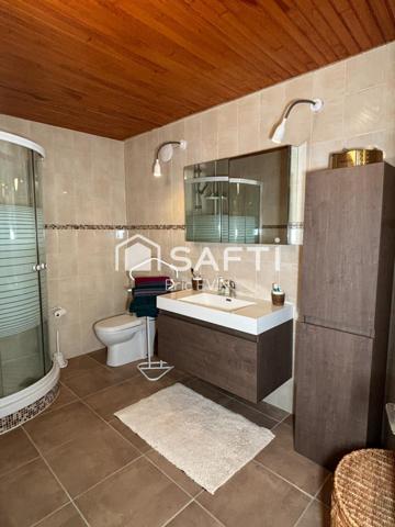 Très belle maison libre de suite de 164 m2 habitable sur terrain joliment arboré et fleuri de 952 m2