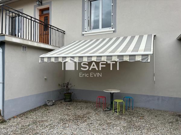 Très belle maison libre de suite de 164 m2 habitable sur terrain joliment arboré et fleuri de 952 m2