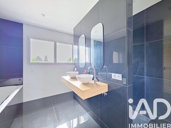 Maison à vendre 7 pièces 205 m² Bourgbarré