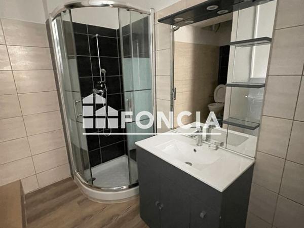 Location Studio 41.2 m² - 34 RUE NATIONALE Nimes 30000