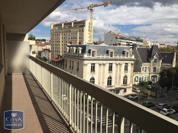 Appartement à louer 2 pièces 45.42m²