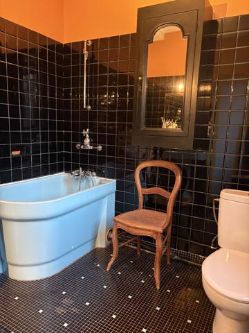 Hécourt (27120) Propriété rare dans un environnement tres calme avec accès au bord de l'Eure