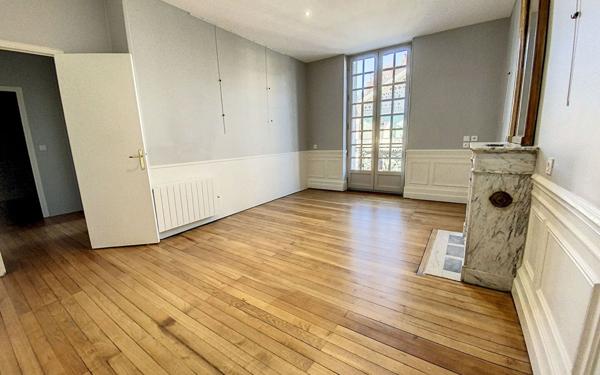 Appartement à louer    3 pièces •  Vichy