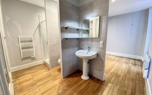 Appartement à louer    3 pièces •  Vichy