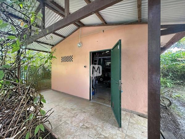 DPT GUYANE, à vendre MACOURIA maison T5 de 119 m²  avec piscine
