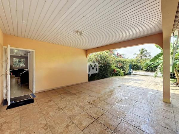 DPT GUYANE, à vendre MACOURIA maison T5 de 119 m²  avec piscine
