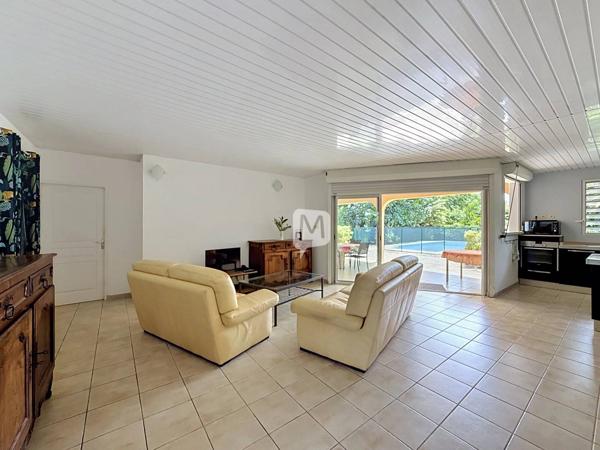 DPT GUYANE, à vendre MACOURIA maison T5 de 119 m²  avec piscine