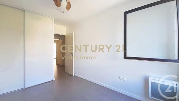 Appartement F3 à vendre  3 pièces - 62,46 m 2   ST JEAN DE VEDAS  - 34