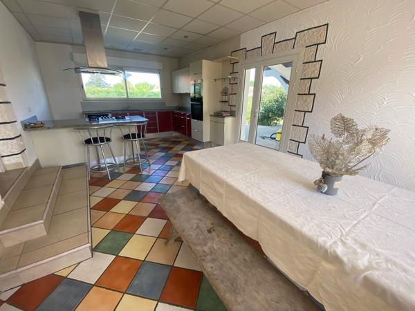 Maison 8 pièce(s) 4 chambre(s) 153 m²