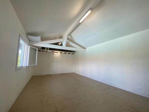 Maison 8 pièce(s) 4 chambre(s) 153 m²
