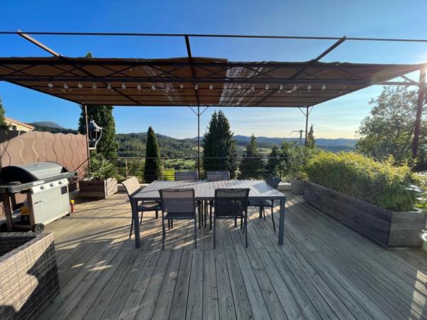 Maison rénovée en position dominante