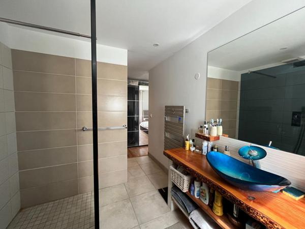 Maison rénovée en position dominante