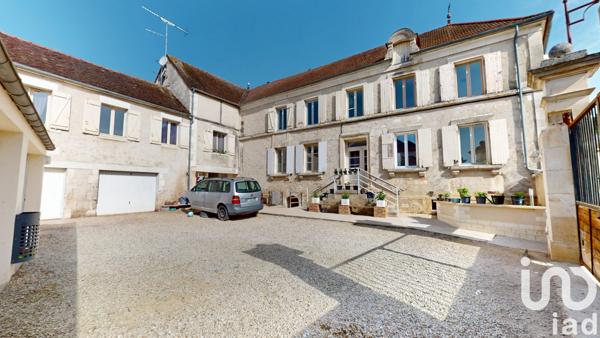 Immeuble à vendre 239 m² Gy-l'Évêque