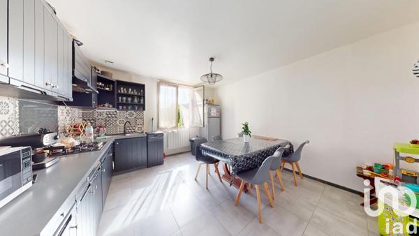 Immeuble à vendre 239 m² Gy-l'Évêque