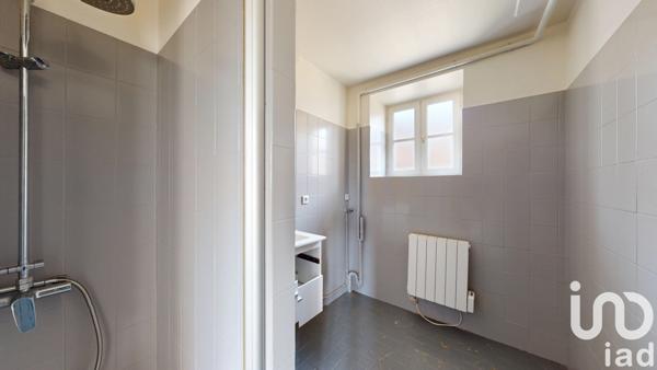 Immeuble à vendre 239 m² Gy-l'Évêque