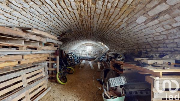 Immeuble à vendre 239 m² Gy-l'Évêque