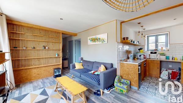 Immeuble à vendre 239 m² Gy-l'Évêque