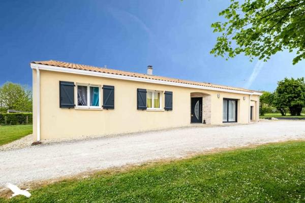 Maison à vendre |                                       Ruffec |                                        5 pièces  |  131 m²
