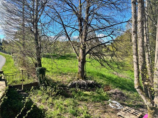Maison - 4 chambres, Jardin 14,840 m2