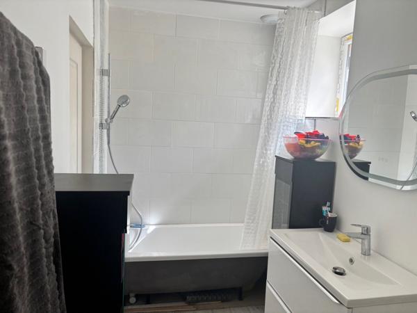Maison - 4 chambres, Jardin 14,840 m2