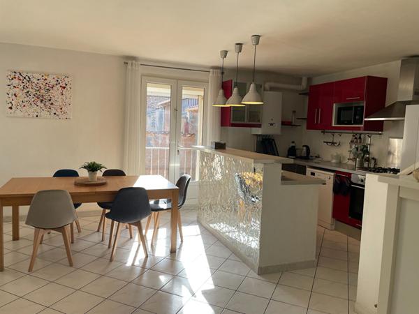 Appartement Gardanne 3 pièces 63 m2 carrez (81m² au sol) - Place de parking privative + cave
