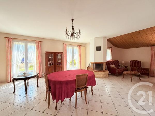 Maison à vendre  6 pièces - 130 m 2   JARD SUR MER  - 85