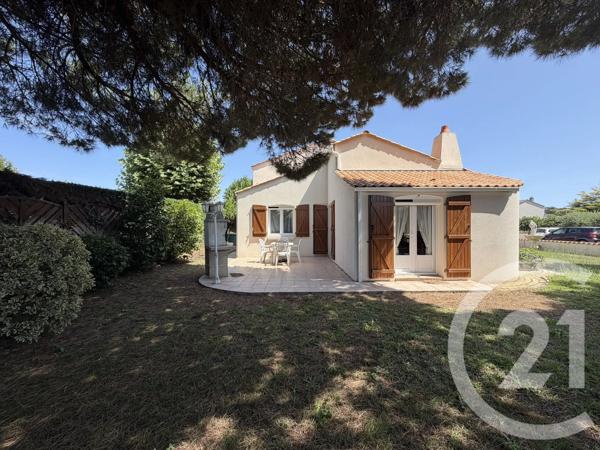 Maison à vendre  6 pièces - 130 m 2   JARD SUR MER  - 85