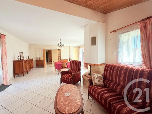 Maison à vendre  6 pièces - 130 m 2   JARD SUR MER  - 85