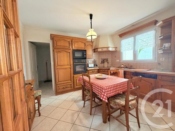 Maison à vendre  6 pièces - 130 m 2   JARD SUR MER  - 85