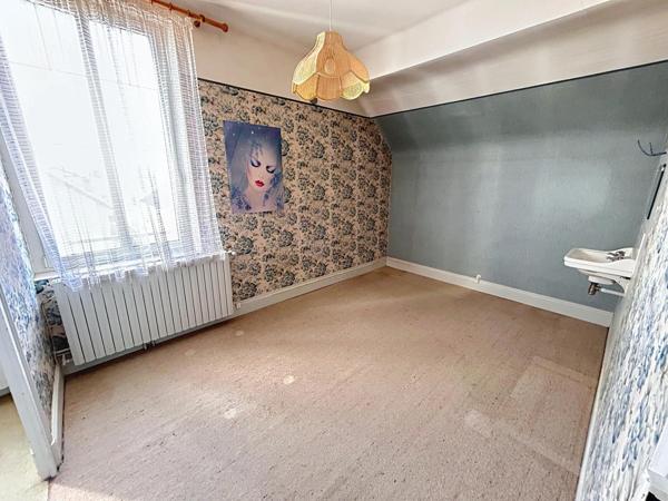 Maison 6 pièces- 115 m2- 4 chambres et jardin de 460 m².