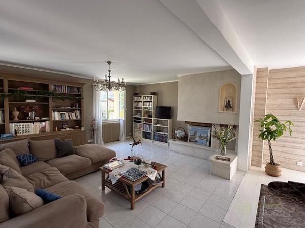 Maison à CHAMBLY (60230)