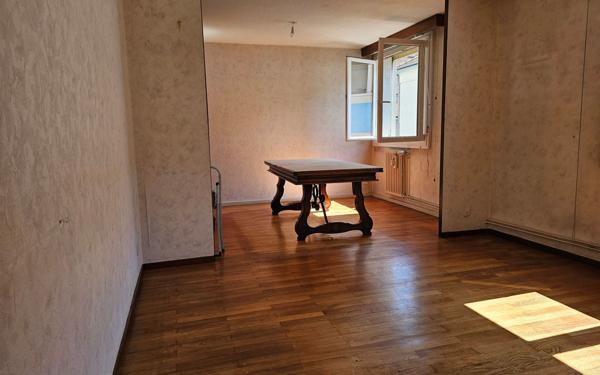 Appartement à vendre    3 pièces • 76,29 m2 Saint-Étienne
