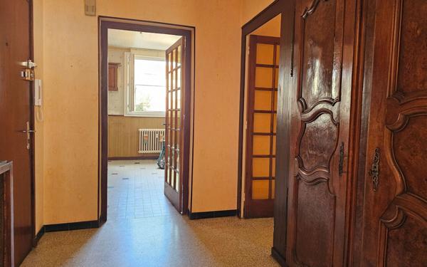 Appartement à vendre    3 pièces • 76,29 m2 Saint-Étienne