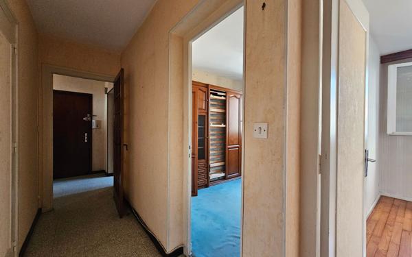 Appartement à vendre    3 pièces • 76,29 m2 Saint-Étienne