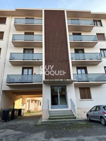 CARCASSONNE quartier du Palais appartement T4, cellier et place de parking