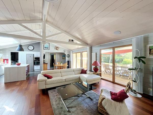 Maison 814 320 € Lacanau 8 p 217 m² DPE D