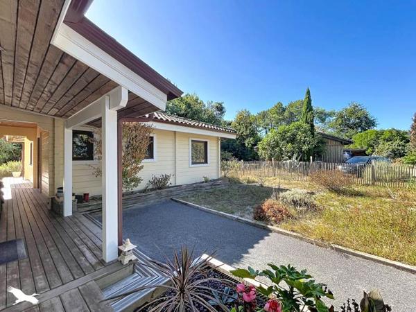 Maison 814 320 € Lacanau 8 p 217 m² DPE D